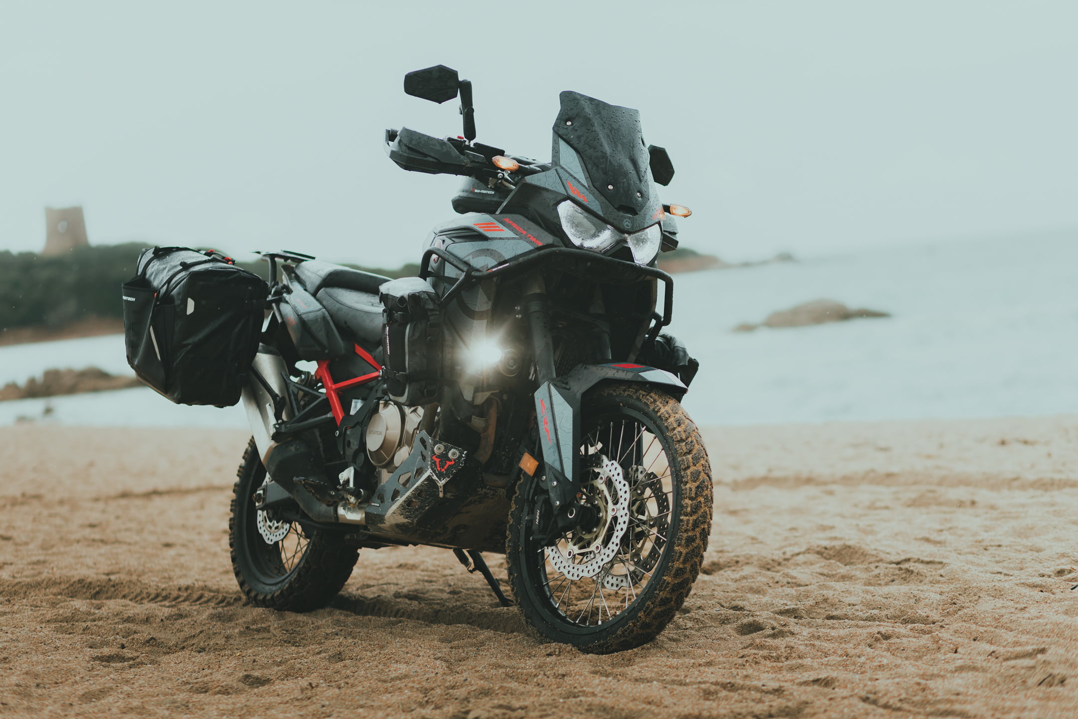 Motorrad_Fährreise_3 Mit dem Motorrad den Strand erkunden - ein Traum von vielen Motorradbesitzer:innen.